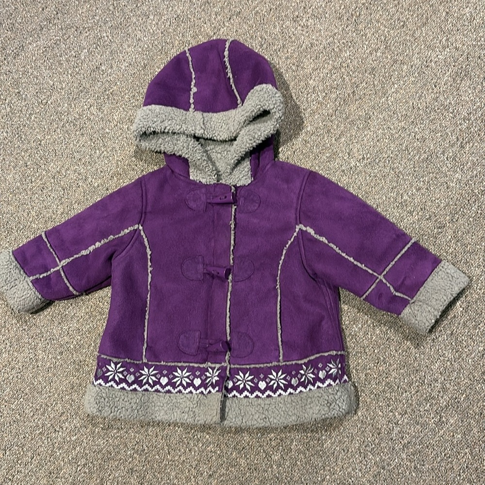 2T Purple suede and embroidered coat